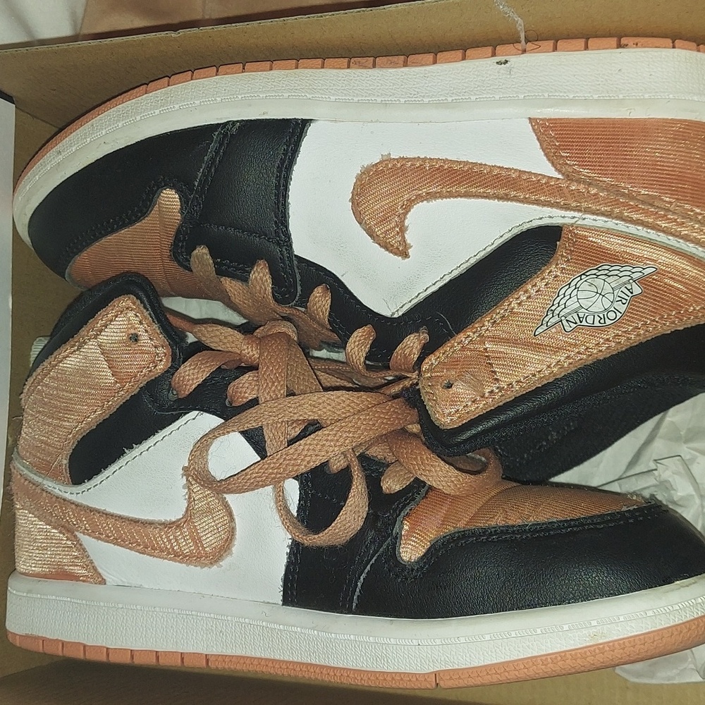 Kids shoes